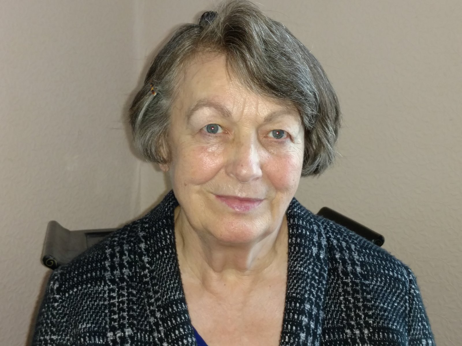 Anne Holve Anne Holve